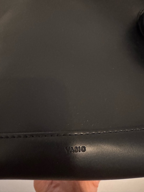 Vasic black Bucket Handbag - Picture 3 of 4